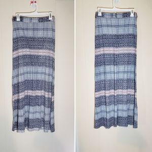 NWOT 🌼 Bohemian Maxi Skirt